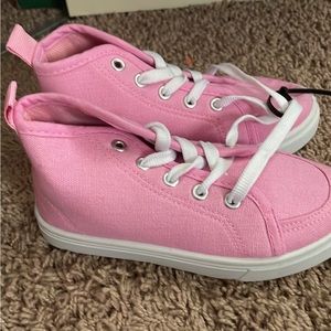 Off Brand converse chucks